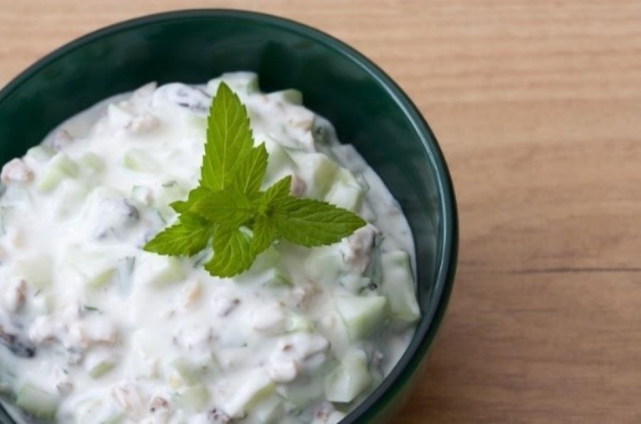 Cucumber & Herb Yogurt Dip